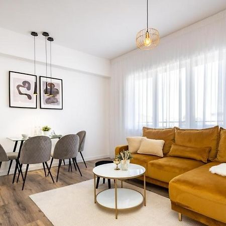 Majestic Apartament With View In Magheru Bukarest Exterior foto