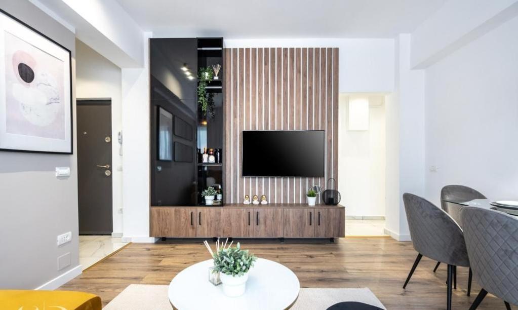 Majestic Apartament With View In Magheru Bukarest Exterior foto
