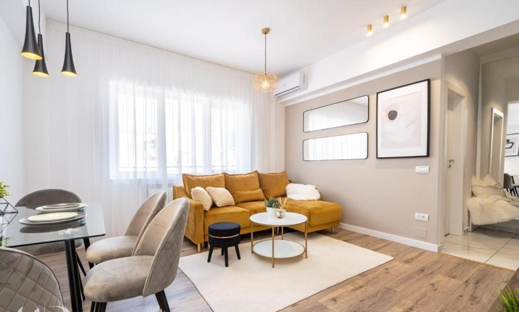 Majestic Apartament With View In Magheru Bukarest Exterior foto